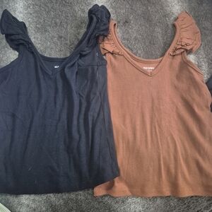 Old Navy Women's Ruffle Sleeve Tank Tops - Black and Brown